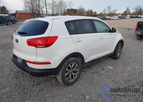 2015 Kia Sportage Lx z USA, uszkodzony, nr VIN KNDPBCAC6F7741627